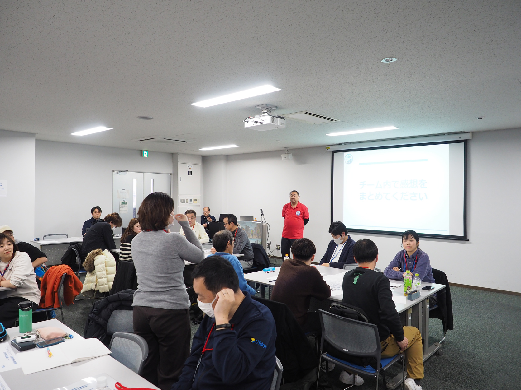 2回目訓練中・各班の振り返り発表