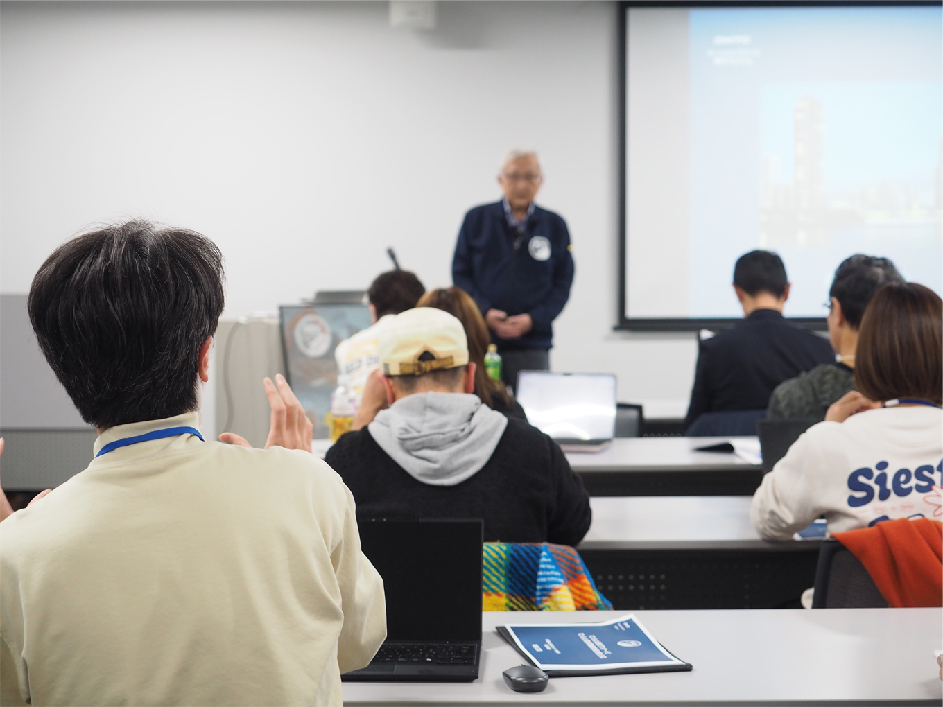 本瀬氏講義・参加者の様子